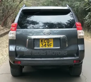 Toyota Land Cruiser Prado 2012
