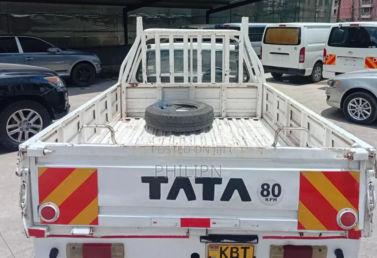 Tata Xenon 2011 White