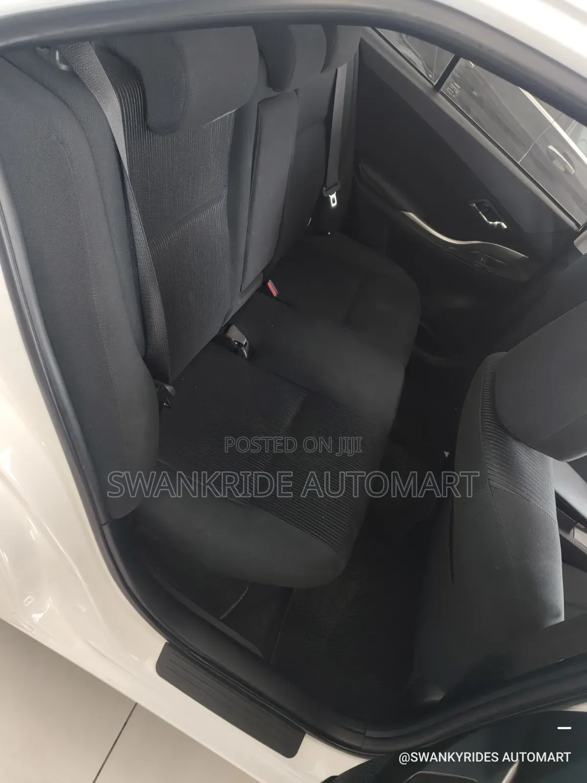 Toyota Premio 1.8 AWD 2019 White