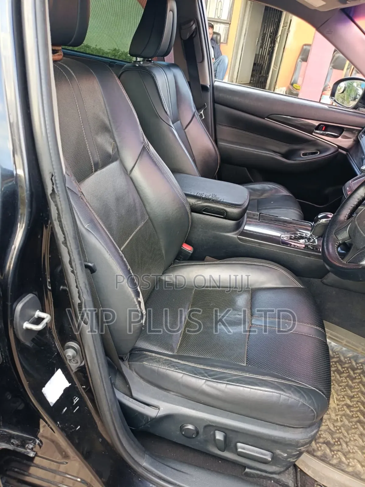 Toyota Crown 2013 Black