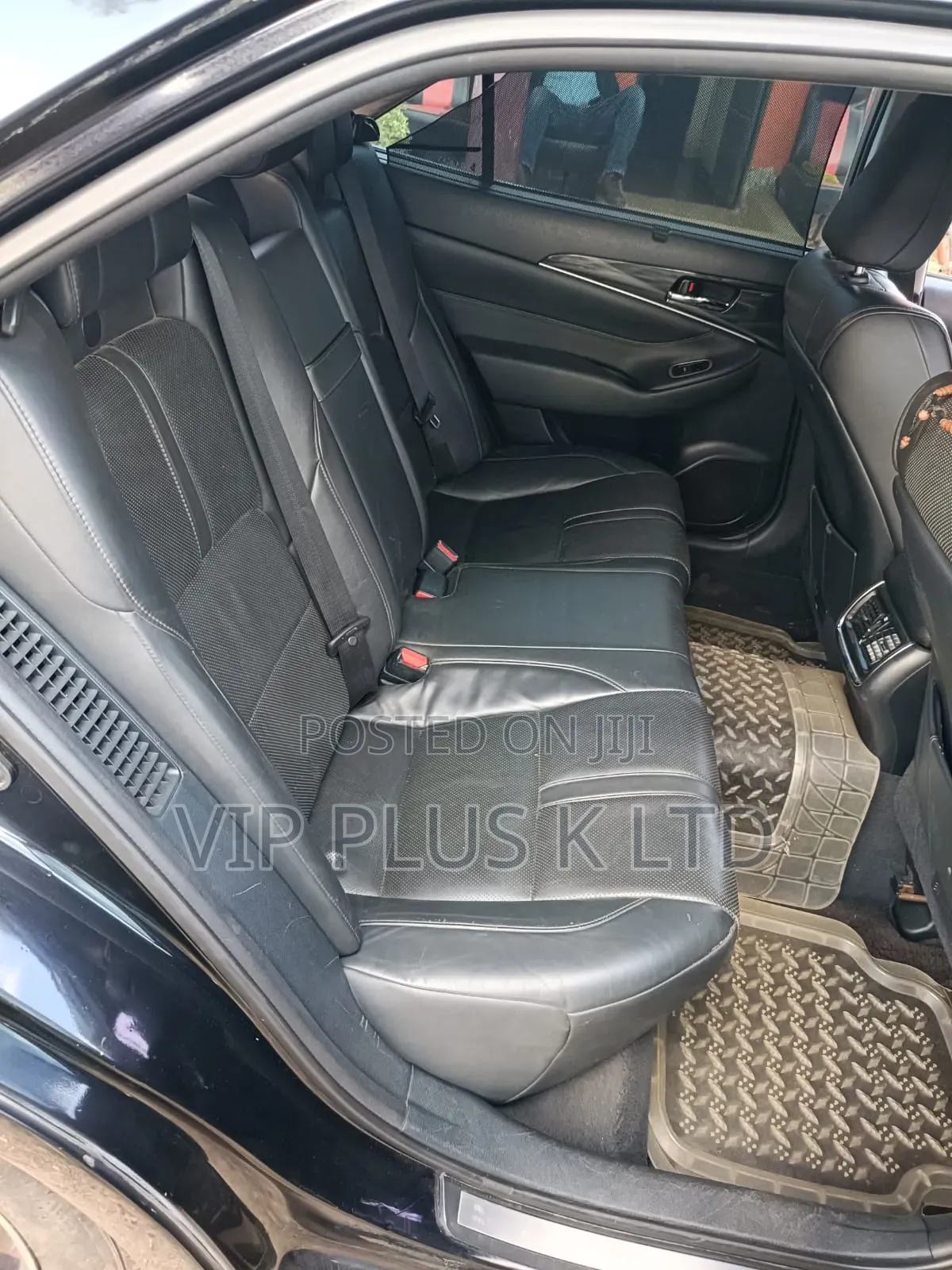 Toyota Crown 2013 Black