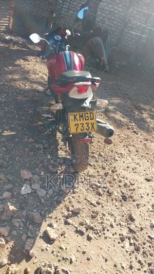 TVS Apache 180 RTR 2022 Red