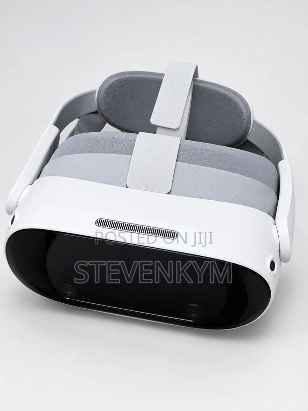 White VR Headset – Virtual Reality Gaming Headset - main view