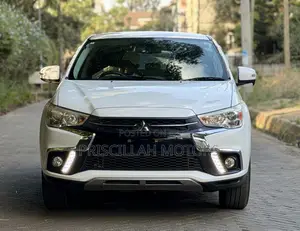 Mitsubishi RVR 2019 White