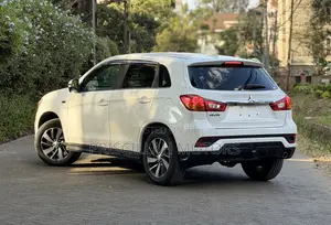 Mitsubishi RVR 2019 White