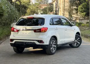 Mitsubishi RVR 2019 White
