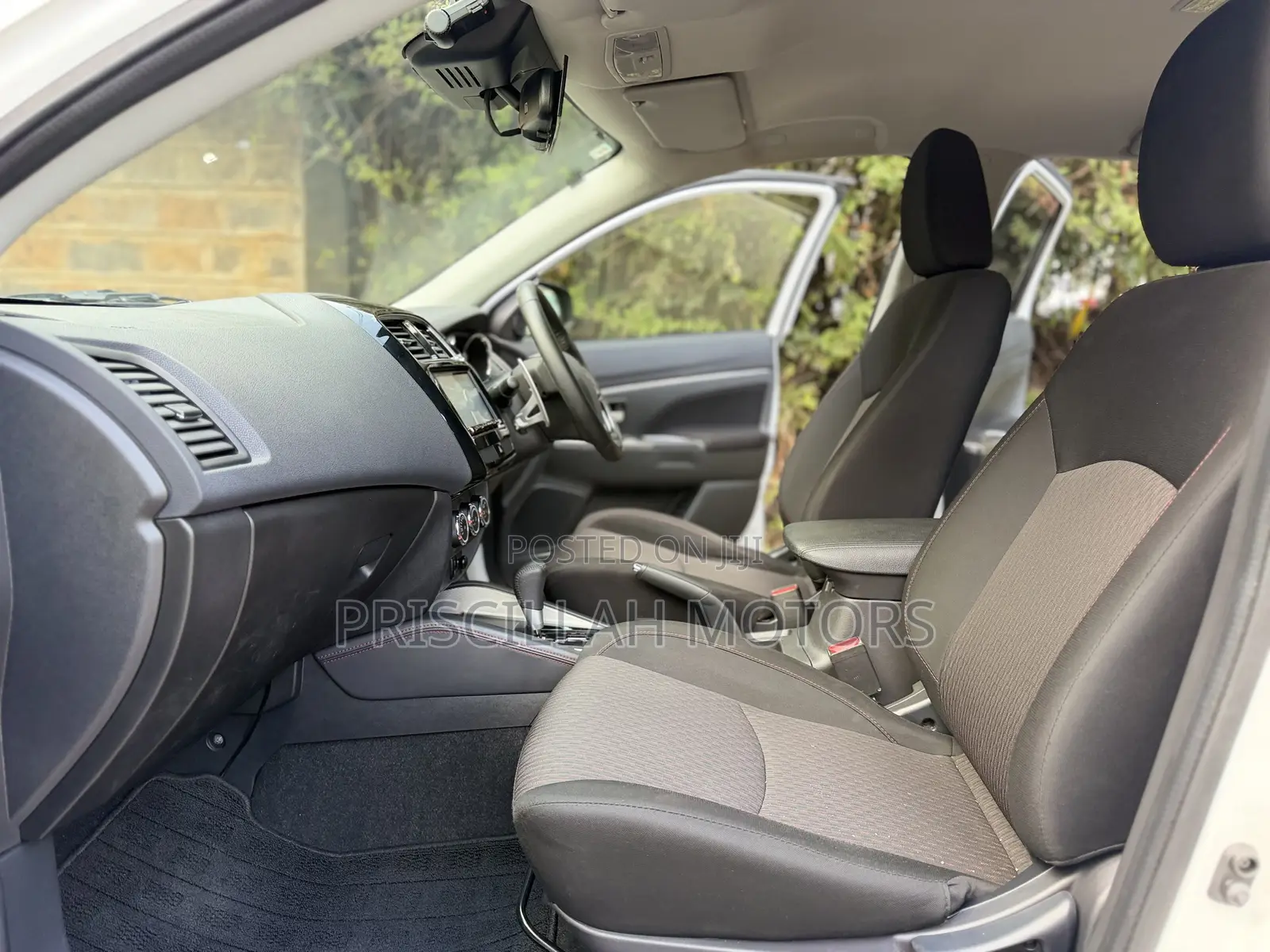 Mitsubishi RVR 2019 White