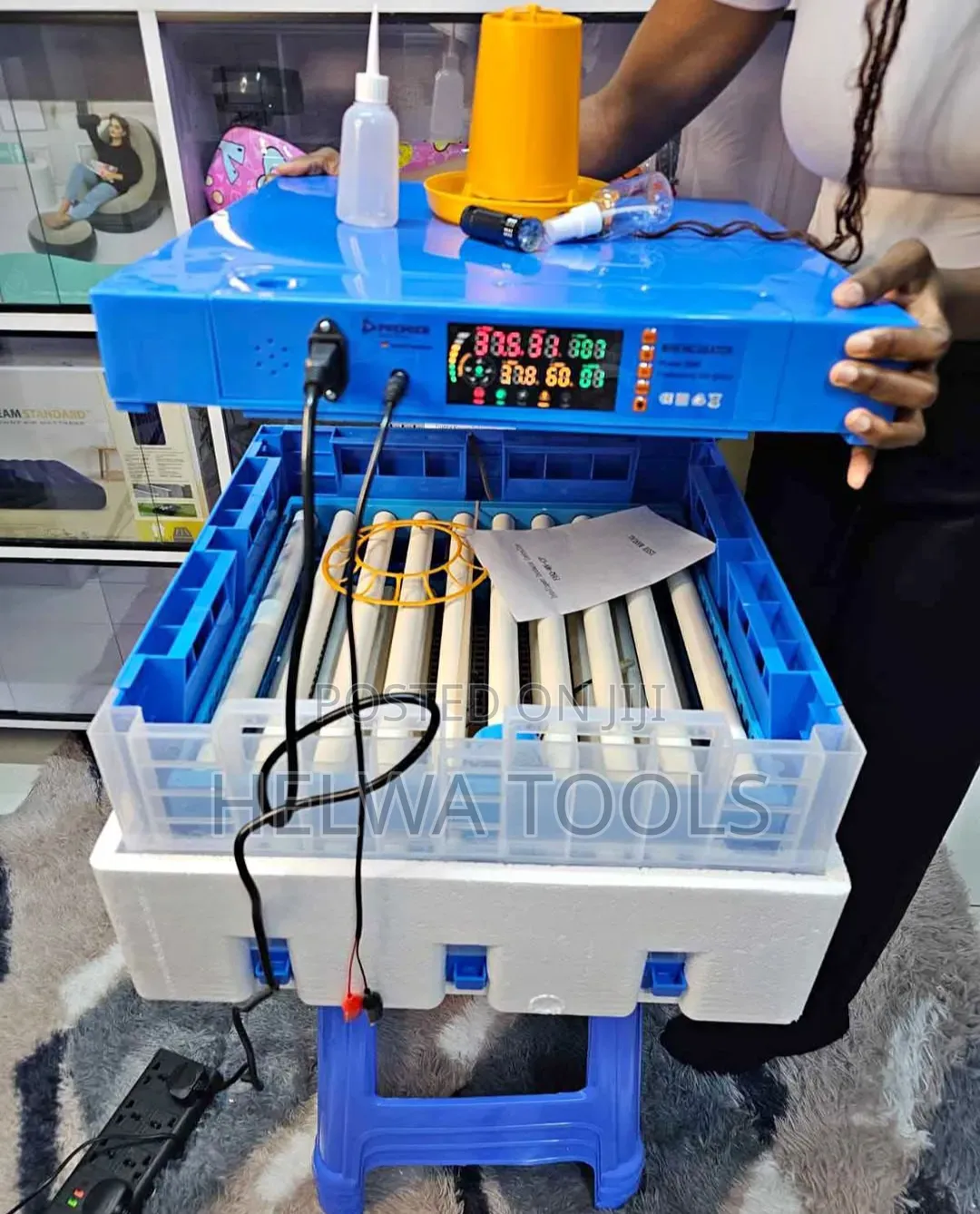128 _Automatic Eggs Incubator/128 Capacity Incubator