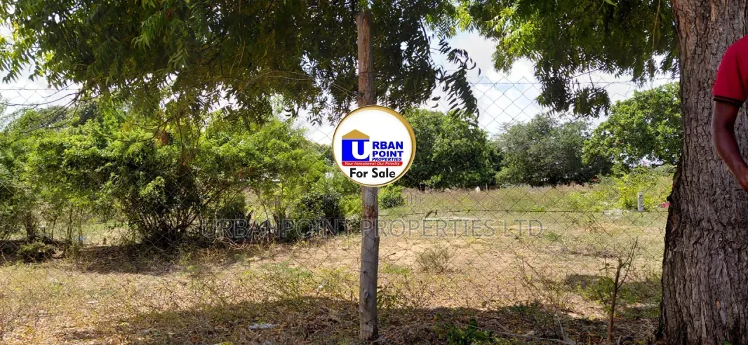 1acre Plot in Watamu Gede Touching Tarmac Road