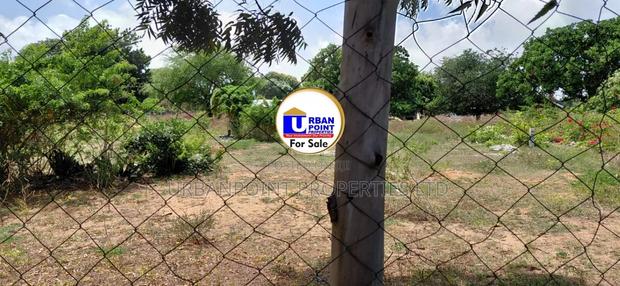 1acre Plot in Watamu Gede Touching Tarmac Road - thumbnail 5