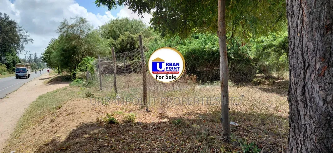 1acre Plot in Watamu Gede Touching Tarmac Road