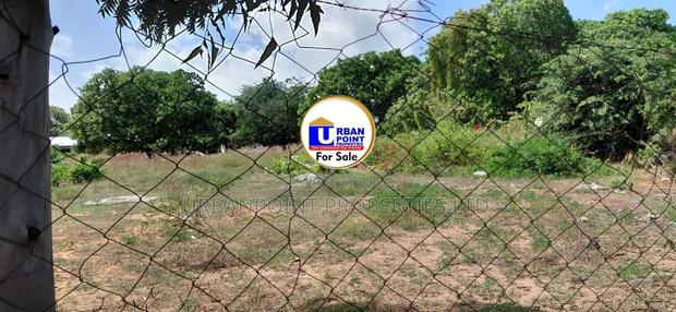 1acre Plot in Watamu Gede Touching Tarmac Road - thumbnail 10