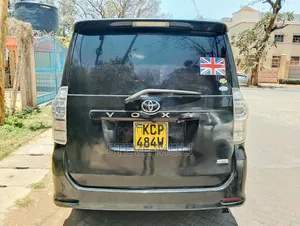 Toyota Voxy ZS 2WD 8-Seater 2012 Matt Black