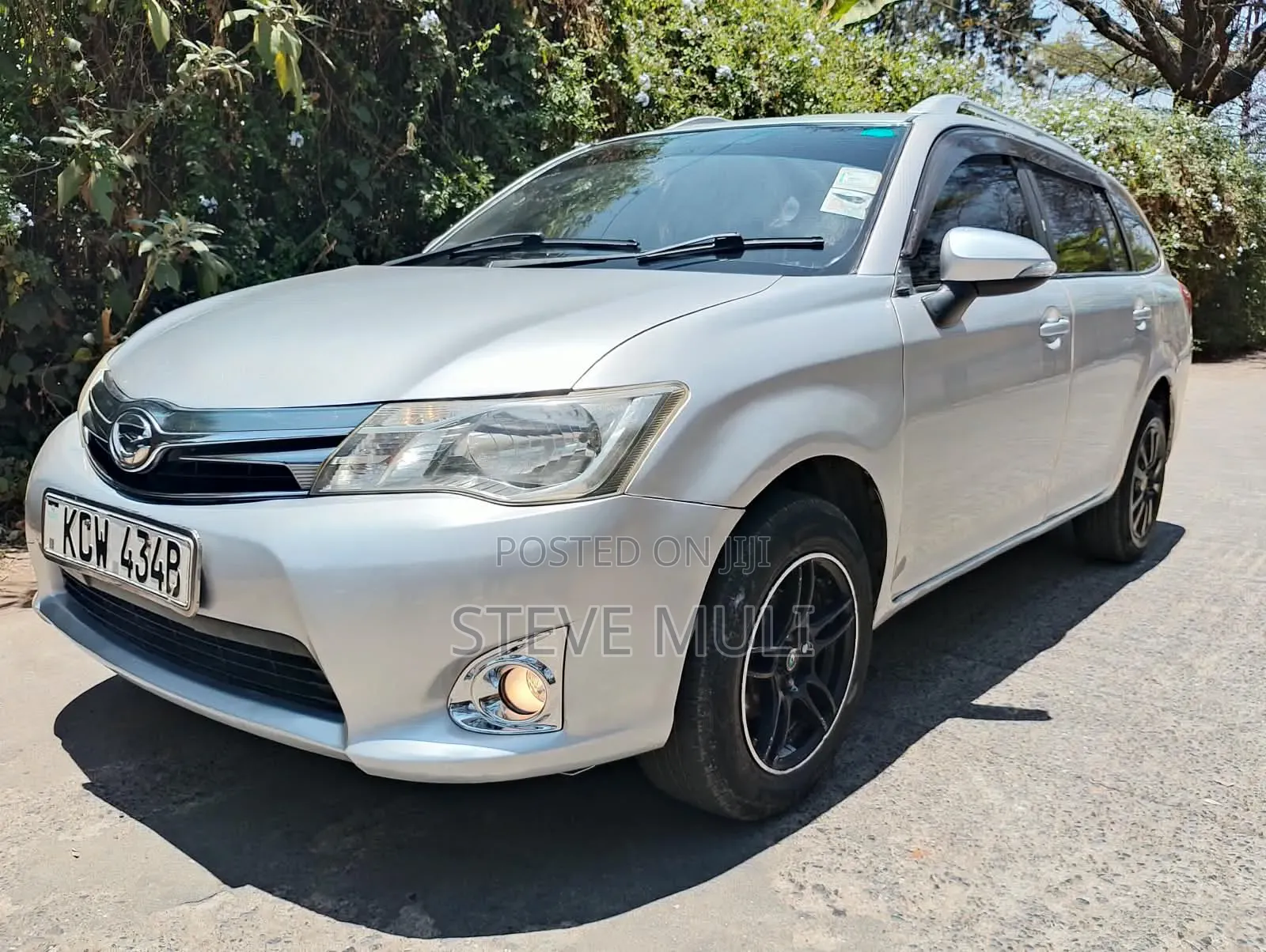 Toyota Corolla Fielder 1.5 Petrol FWD 2013 Silver