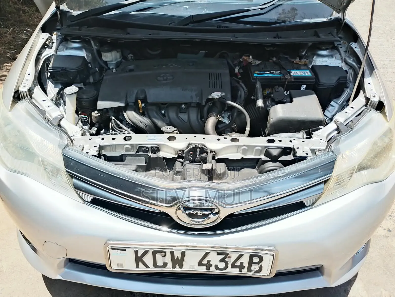 Toyota Corolla Fielder 1.5 Petrol FWD 2013 Silver