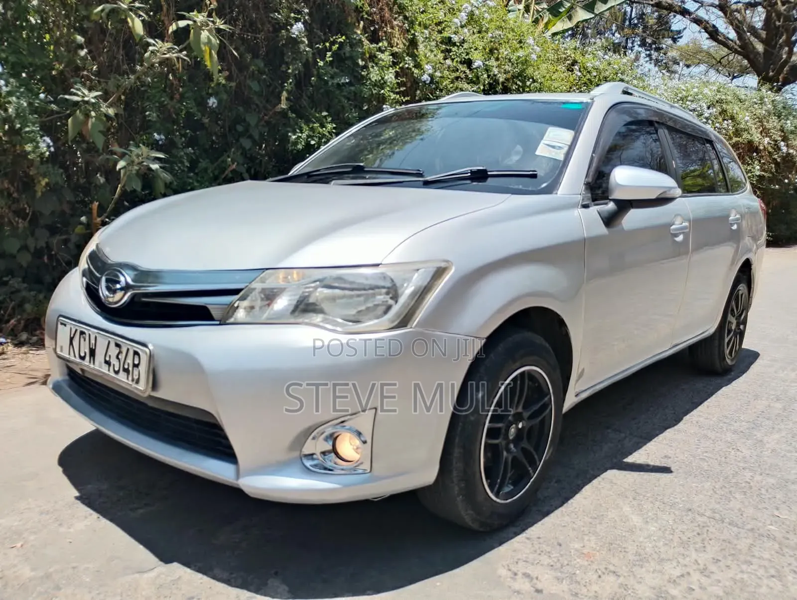 Toyota Corolla Fielder 1.5 Petrol FWD 2013 Silver