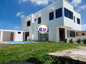 4bdrm Maisonette in Town Centre for sale