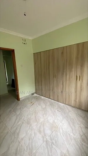 3bdrm Bungalow in Zambia Plus Dsq, Ngong CBD for rent
