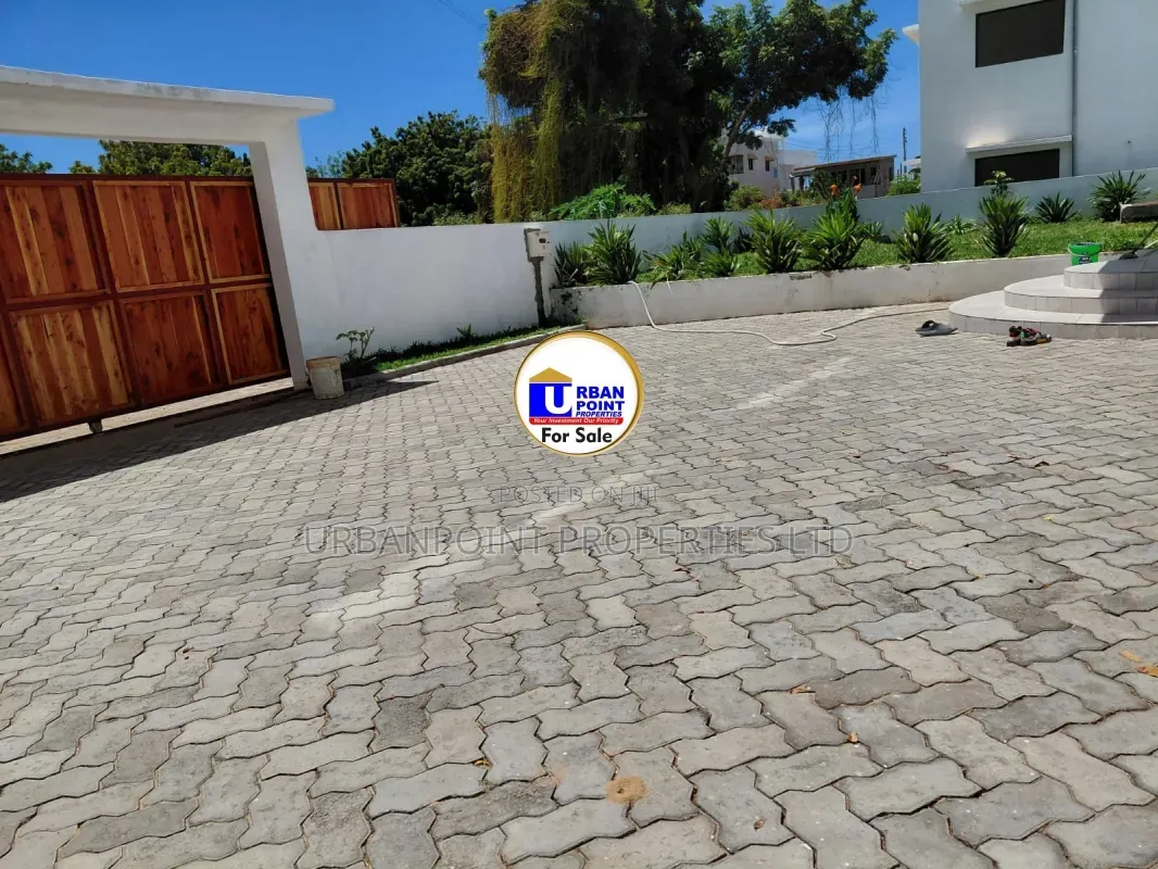 4bdrm Maisonette in Town Centre for sale
