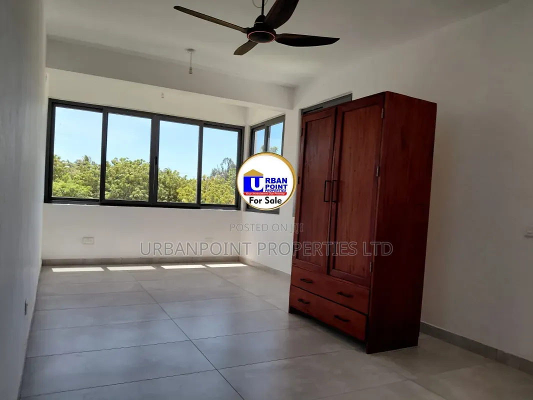 4bdrm Maisonette in Town Centre for sale