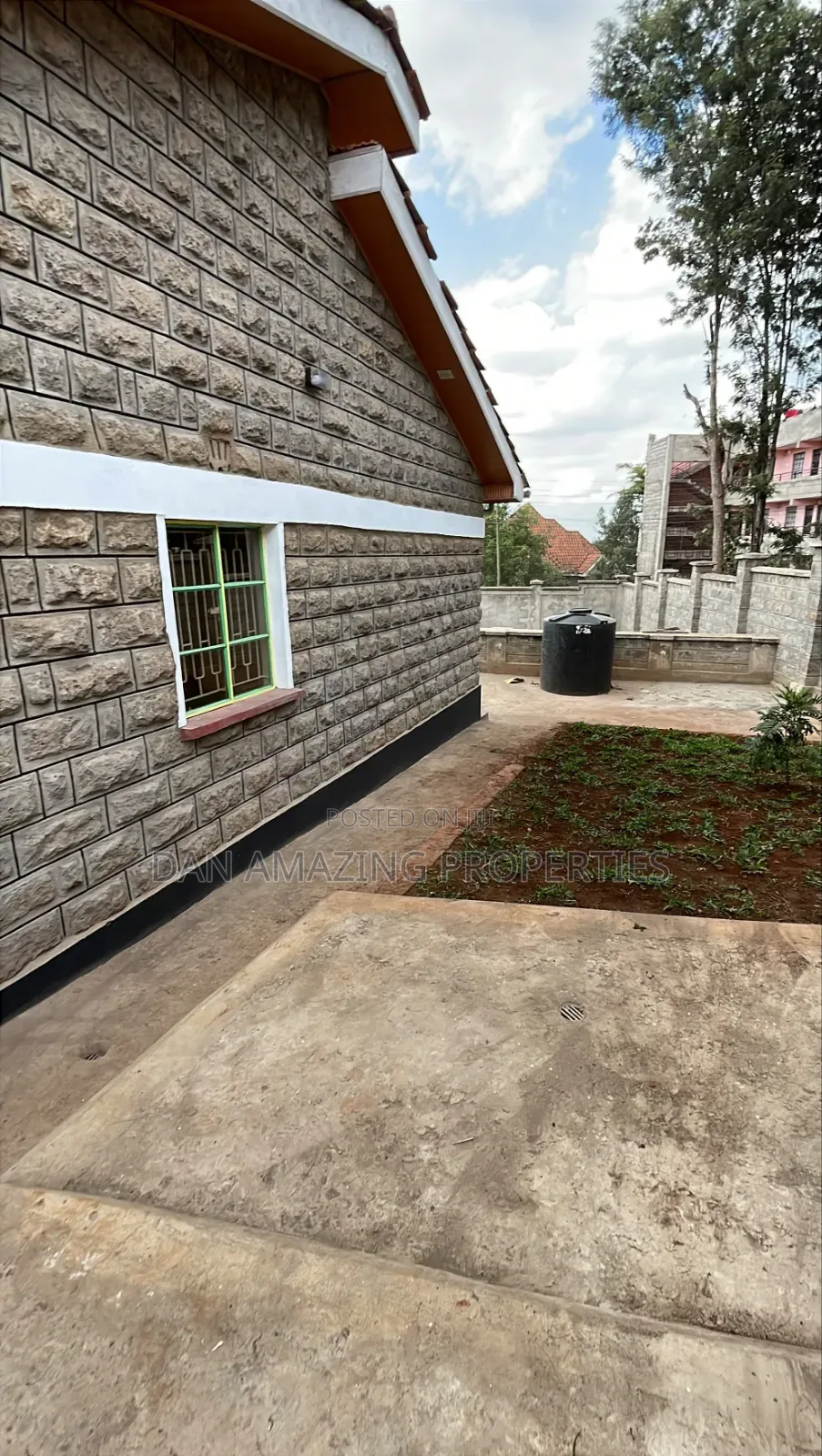 3bdrm Bungalow in Zambia Plus Dsq, Ngong CBD for rent