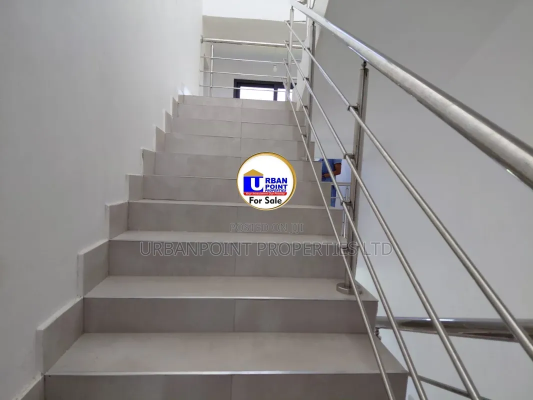 4bdrm Maisonette in Town Centre for sale