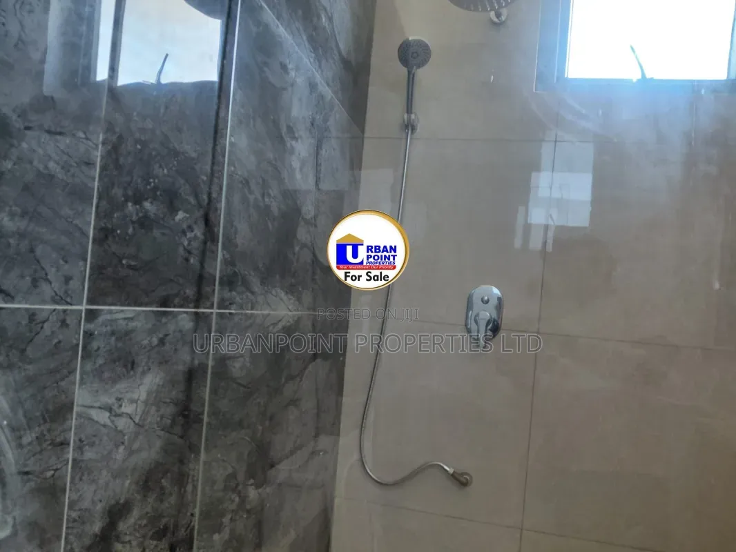 4bdrm Maisonette in Town Centre for sale