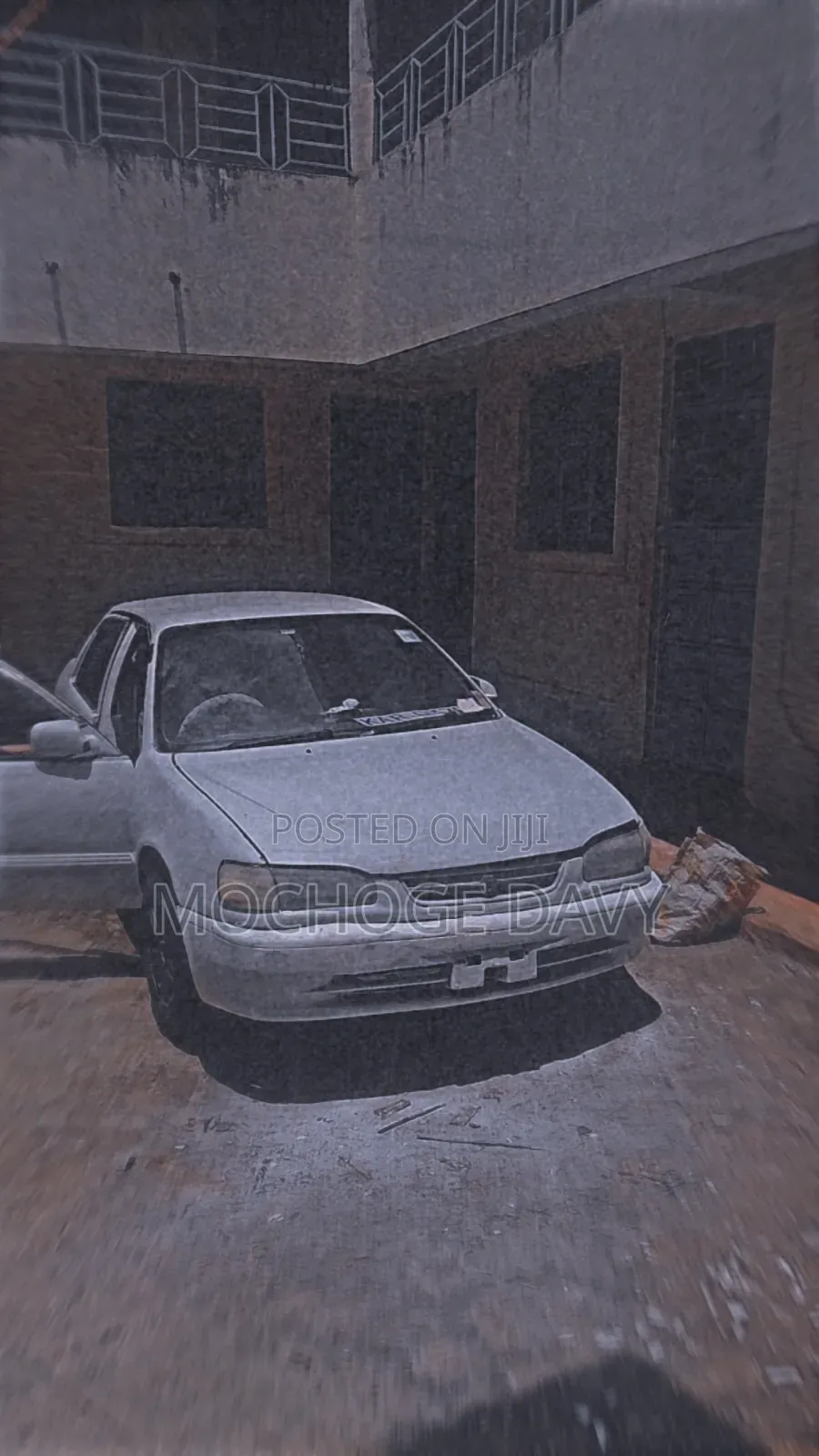 Toyota Corolla 1998 White