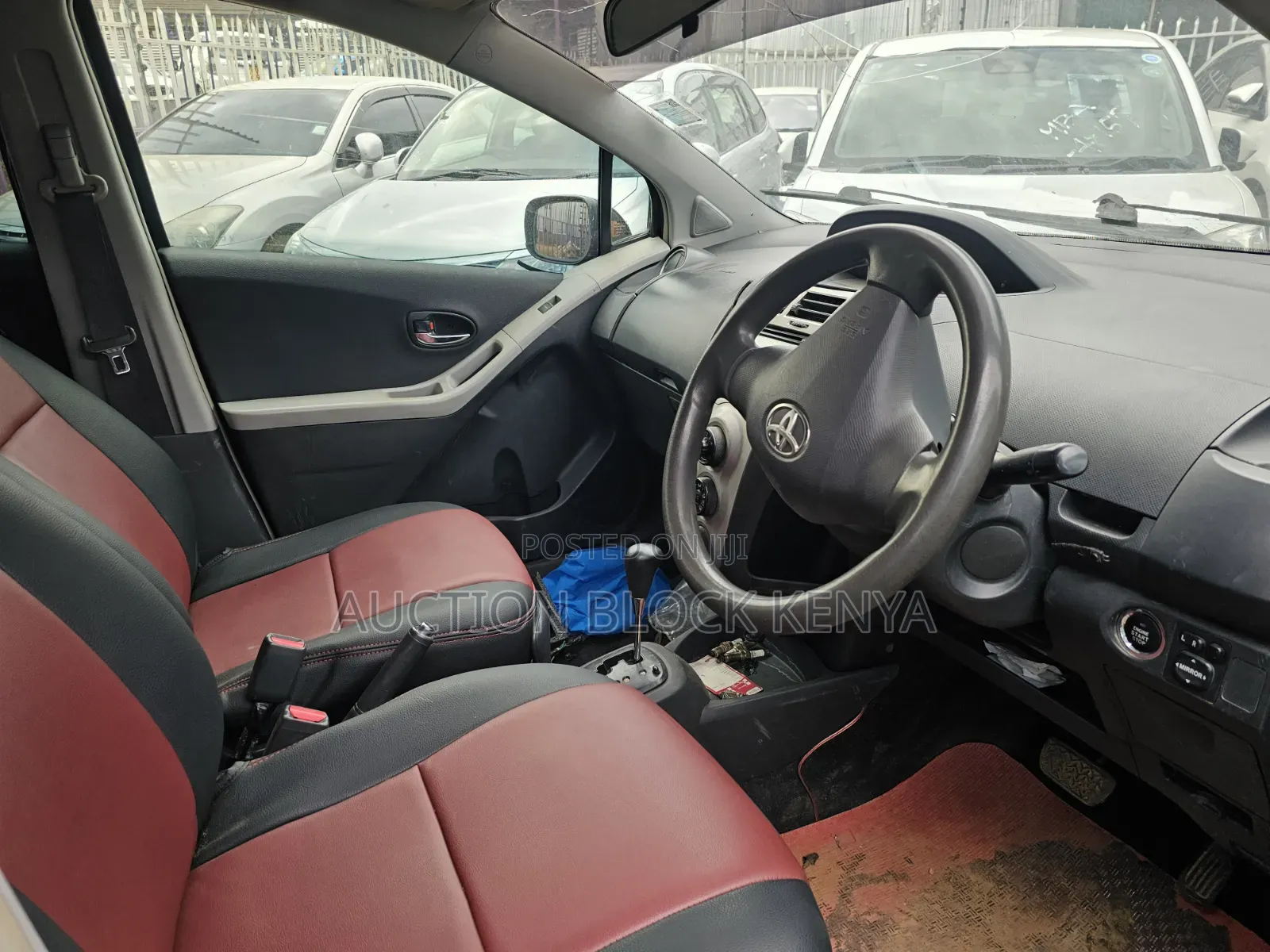 Toyota Vitz 1.3 FWD 5dr 2008 Black