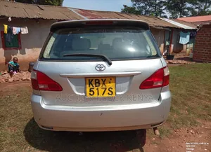 Toyota Ipsum 2006 Silver