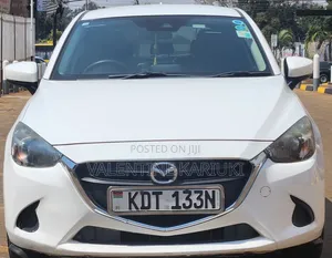 Mazda Demio 2018 Pearl