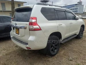 Toyota Land Cruiser Prado 2.8 D-4D 2015 White