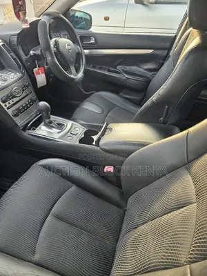 Nissan Skyline 2011 White