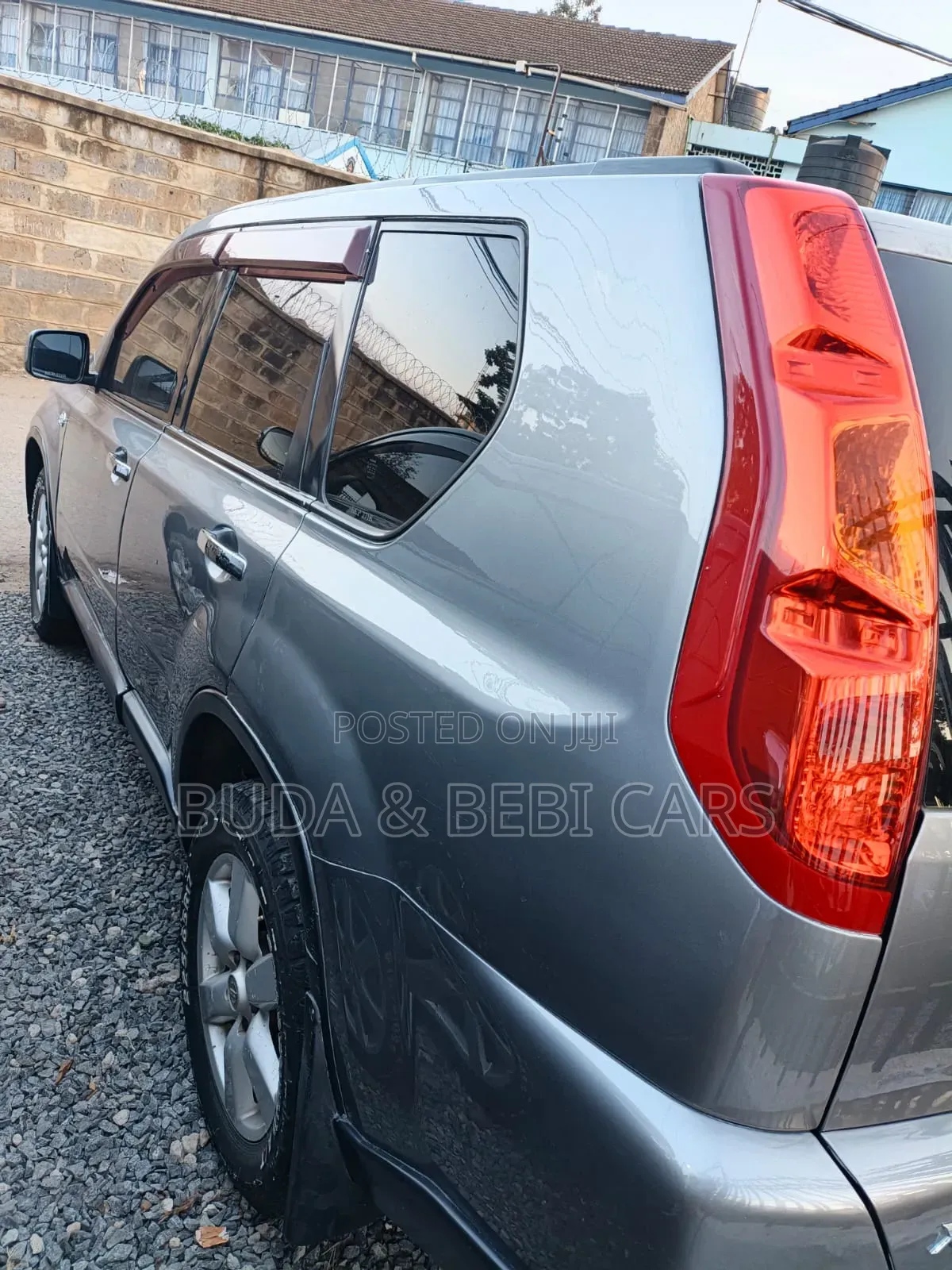 Nissan X-Trail 2.0 Petrol XE 2011 Silver