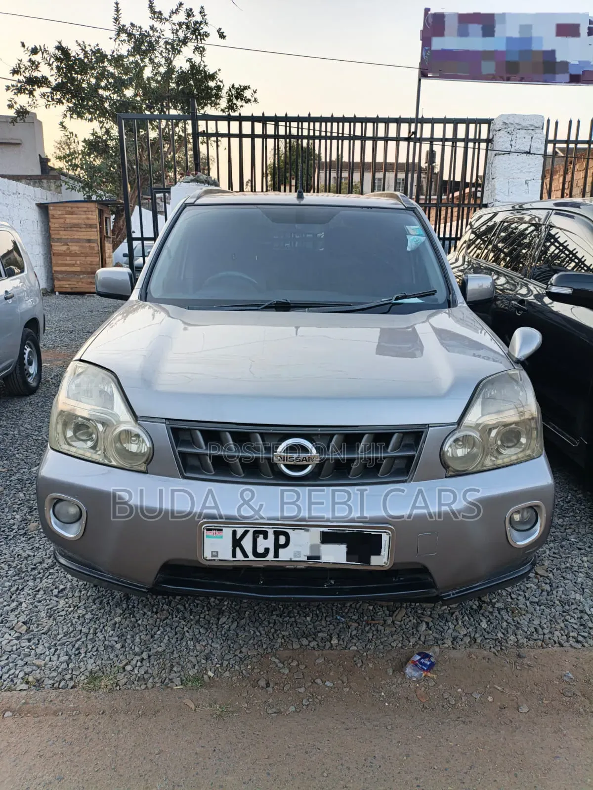 Nissan X-Trail 2.0 Petrol XE 2011 Silver