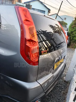 Nissan X-Trail 2.0 Petrol XE 2011 Silver