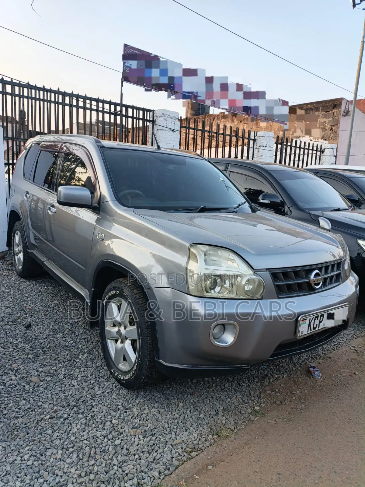 Nissan X-Trail 2.0 Petrol XE 2011 Silver