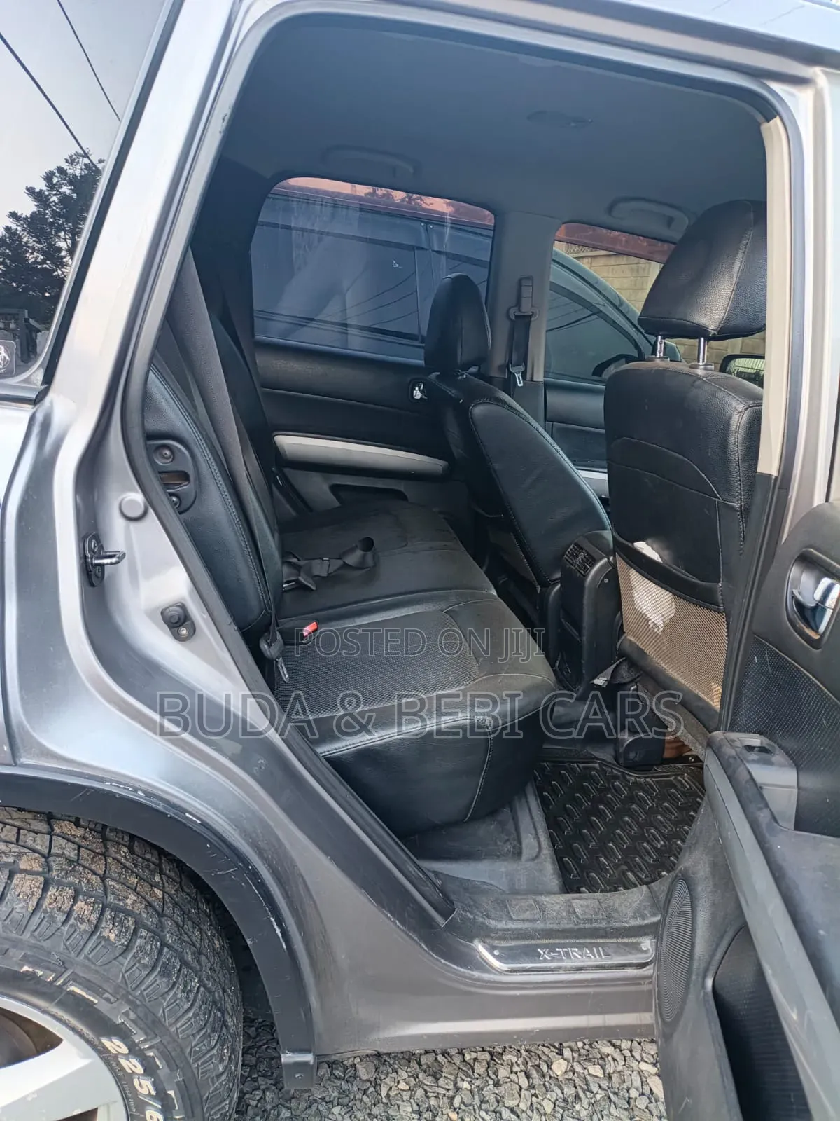 Nissan X-Trail 2.0 Petrol XE 2011 Silver