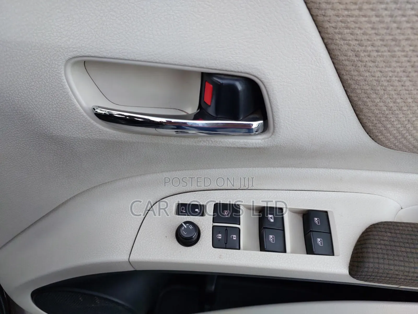 Toyota Sienta 2018 Brown
