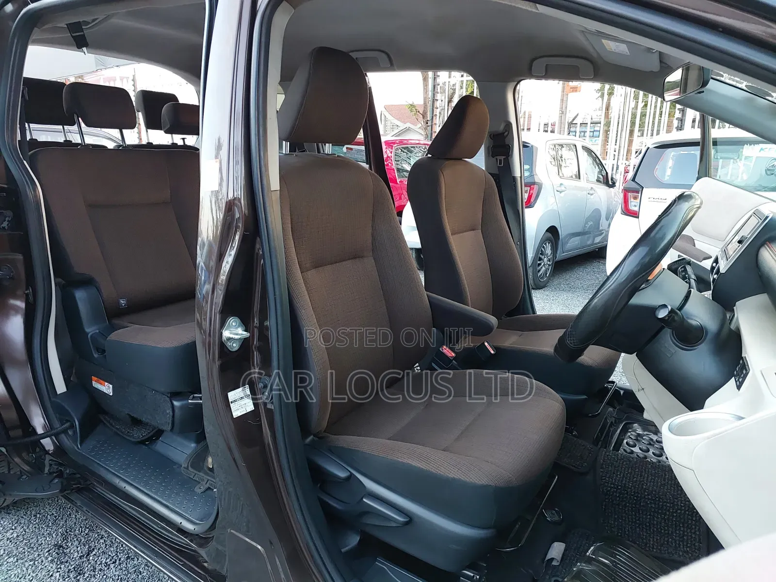 Toyota Sienta 2018 Brown