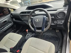 Toyota Aqua 2016 Silver