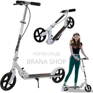 Premium White Outdoor Kick Scooter – Sturdy Reliable 