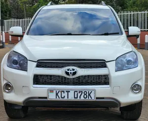 Toyota RAV4 2011 Pearl