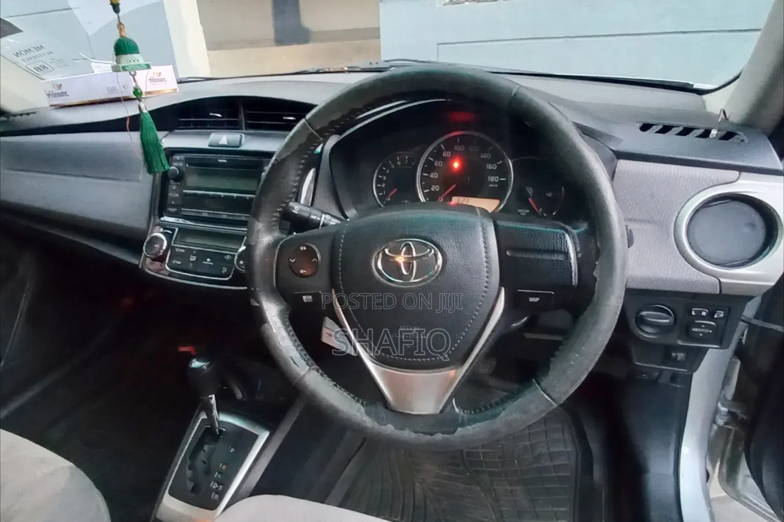 Toyota Axio 2012 Silver