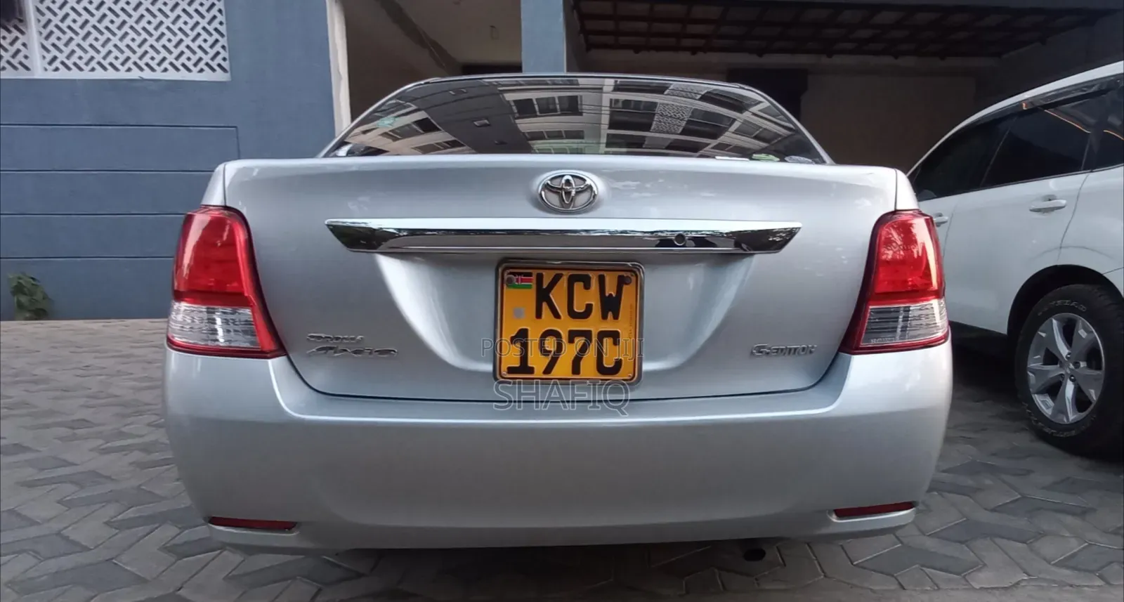 Toyota Axio 2012 Silver