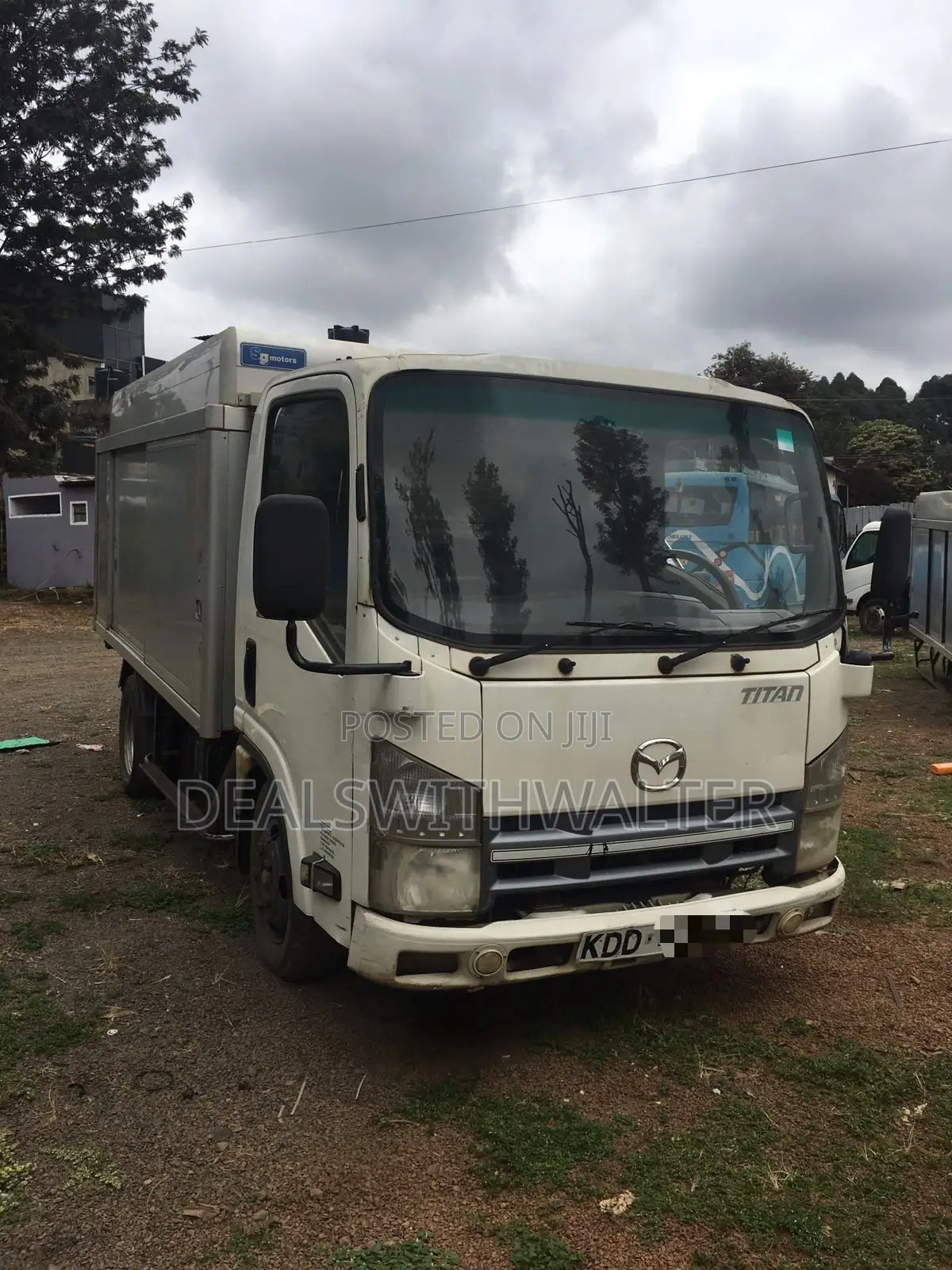 Mazda Titan 2014 White