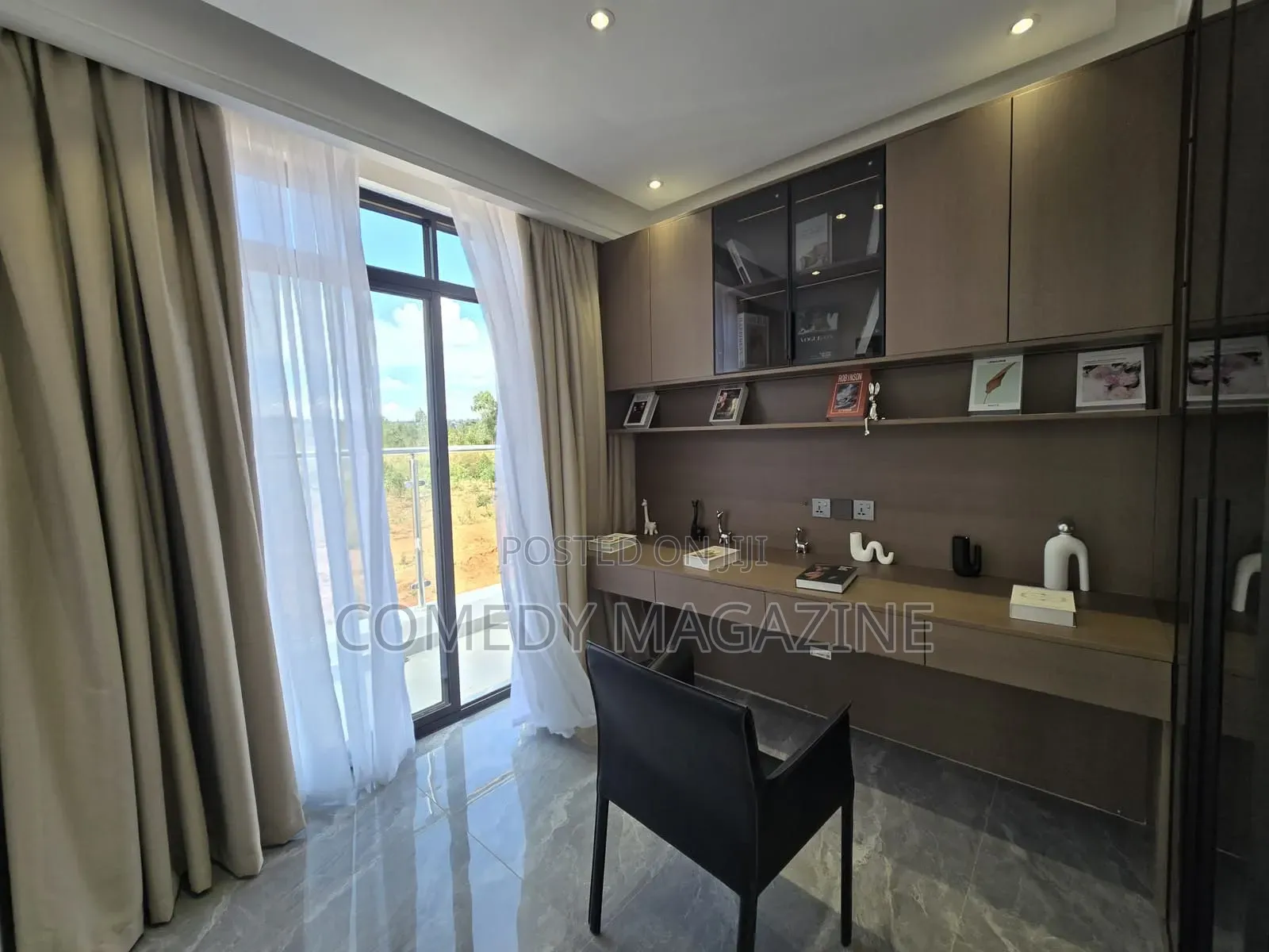 Furnished 5bdrm Maisonette in Royal Green, Karai for sale