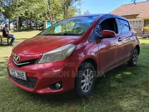 Toyota Vitz 2013 Red