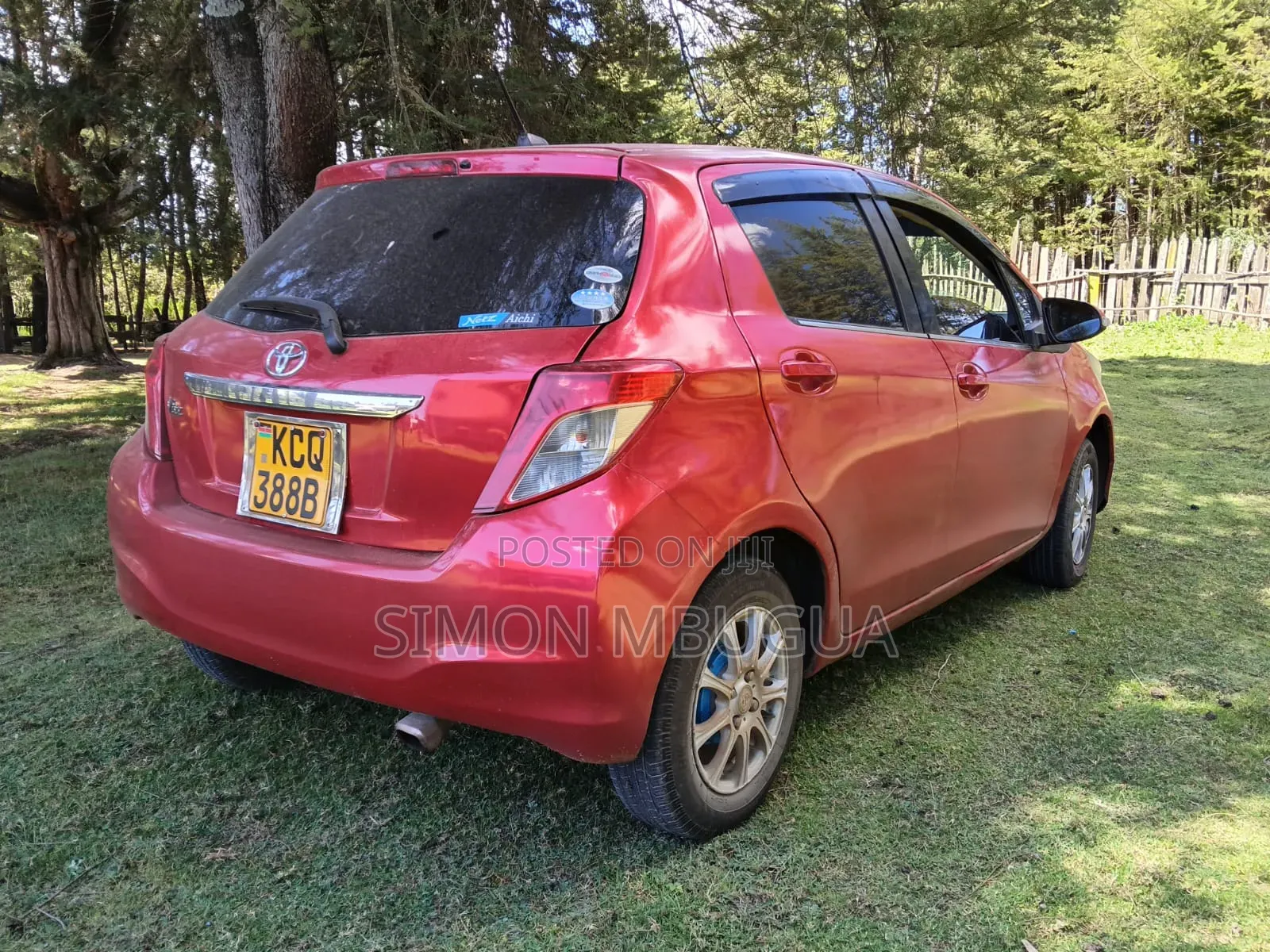 Toyota Vitz 2013 Red