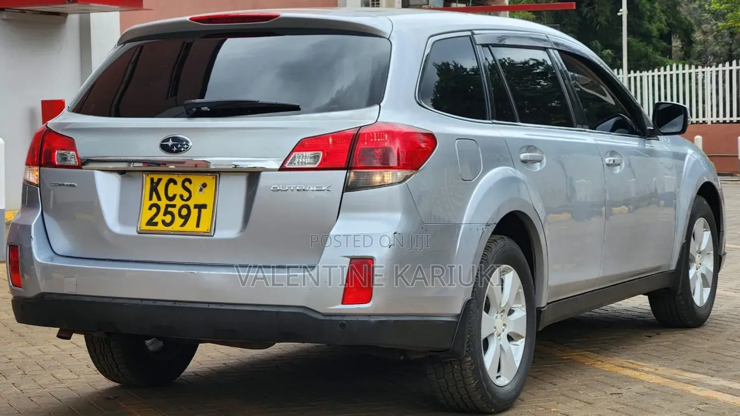 Subaru Outback 2012 Silver